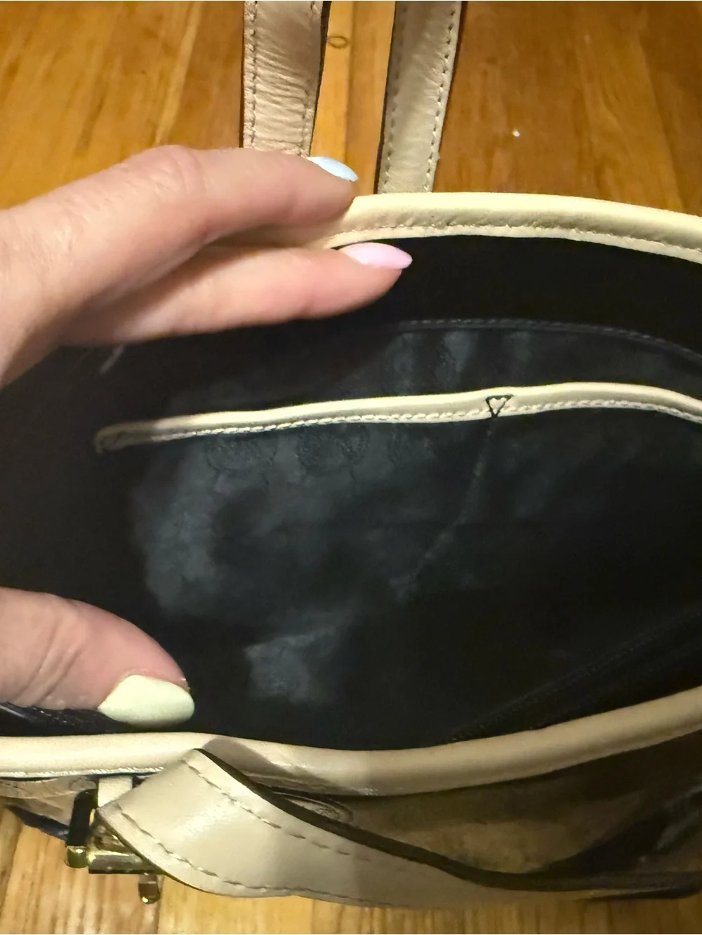 Michael Kors Black Patent Tote with Cream Handles - Picture 4 of 4